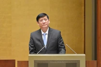 Tiêm đủ 2 mũi, chẳng may đi cùng thang máy F0 có phải cách ly tập trung? 