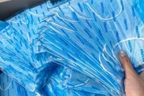 Đối phó với virus Corona: Mạnh thường quân chi hàng tỷ đồng nhập máy sản xuất 15-20 triệu khẩu trang phát miễn phí để bình ổn giá