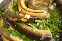 Cá chạch nấu hẹ giúp quý ông giữ phong độ