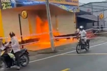 Vụ cháy xảy ra tại cửa hàng Điện Máy Xanh ở Trà Vinh.