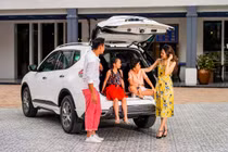 Giá xe Nissan Terra, Navara, X-Trail, Sunny và ưu đãi "khủng" tháng 3