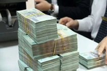 Vì sao lãi suất cho vay giảm vẫn không cứu được doanh nghiệp?