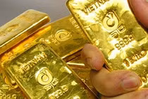 Giá vàng hôm nay 29/10: Bất ngờ tụt giảm, thị trường hoảng loạn