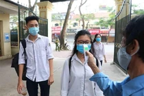 Học sinh lớp 7-12 của Hà Nội trở lại trường từ 7- 8/2