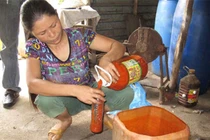 Bỏng giác mạc vì tương ớt