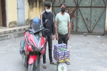 Mua 17 kg pháo về đốt dịp Tết 2 đối tượng bị bắt giữ