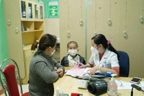 Mệt nhẹ sau COVID-19, bé 6 tuổi phải đặt ECMO vì viêm cơ tim cấp