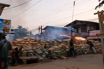 An ninh Myanmar bị tố dùng súng phóng lựu, hơn 80 người chết