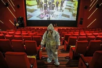 Hà Nội mở cửa rạp chiếu phim từ 10/2, cho phép chùa Hương đón du khách