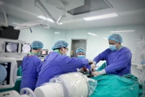 U màng não tủy dễ nhầm với thoát vị đĩa đệm