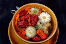 Trà thuốc bổ thận, tăng sức đề kháng 