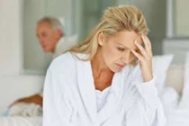 Vợ chồng “mặt trăng – mặt trời” vì chứng sùi mào gà