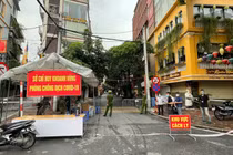 Toàn cảnh "điểm nóng" có 41 ca dương tính tại phường Giáp Bát