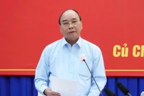 Chủ tịch nước Nguyễn Xuân Phúc phát biểu tại buổi tiếp xúc cử tri.