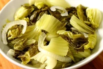 Hiểu đúng về dưa, cà muối