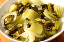 Hiểu đúng về dưa, cà muối