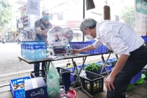 Đổi rác, nhận thực phẩm sạch