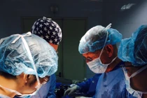 Trẻ hóa bệnh người già - Kỳ cuối: 18 tuổi đã tàn phế vì hoại tử vô khuẩn chỏm xương đùi