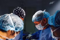 Trẻ hóa bệnh người già - Kỳ cuối: 18 tuổi đã tàn phế vì hoại tử vô khuẩn chỏm xương đùi