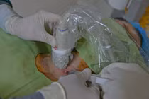 Tiêm cồn tuyệt đối điều trị bệnh lý tuyến giáp