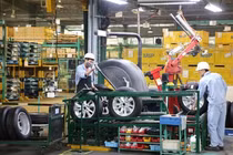 30 năm vẫn ở mức sơ khai, ô tô Việt chờ đến bao giờ