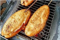 Nguy cơ ung thư khi ăn bánh mì nướng quá kỹ