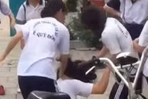 Cần lên án mạnh mẽ hành vi nữ sinh đánh nhau vì chê màu đôi giày