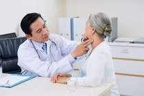 Điều trị ung thư tuyến giáp thế nào tốt nhất? 