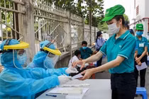 Chuyên gia nêu điều kiện nới giãn cách xã hội ở Việt Nam