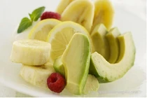 Điều gì xảy ra nếu ăn 1 quả bơ hoặc quả chuối mỗi ngày