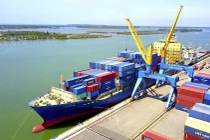 Phí vận tải hàng hóa tăng mạnh gây sức ép lên chuỗi cung ứng toàn cầu