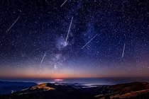 Làm thế nào quan sát được mưa sao băng?