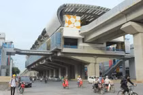 Ai đã bỏ phiếu cấm xe máy khi bus mới chỉ đáp ứng 4,3% nhu cầu đi lại