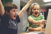 Tưởng con trái tính nào ngờ bị rối loạn tâm thần