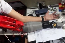 Cánh tay robot thông minh