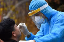 Hai bố con ở chung cư 57 Vũ Trọng Phụng bất ngờ dương tính, Hà Nội công bố 29 ca COVID-19 trong ngày