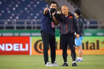 HLV Park yêu cầu người nước ngoài không xem tuyển Việt Nam tập luyên