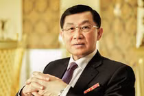 Buôn hàng hiệu lãi ít, dịch vụ sân bay mới thực sự là "con gà đẻ trứng vàng" của ông Johnathan Hạnh Nguyễn