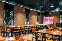 Từ ngày 19/10, Quảng Ngãi cho phép nhà hàng, quán ăn tại 5 huyện được bán tại chỗ (ảnh minh họa).