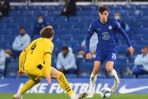 Chelsea thắng Barnsley 6-0 tại League Cup
