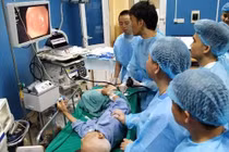  Trẻ hóa bệnh người già - Kỳ 7: Mới 9, 10 tuổi đã tắc ruột vì ung thư đại trực tràng