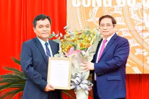Công bố quyết định của Bộ Chính trị chuẩn y tân Bí thư Tỉnh ủy