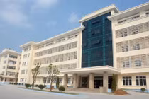 Trung tâm Y tế thị xã Đông Triều – nơi nhiều cán bộ vi phạm liên quan đến vụ mua kit test xét nghiệm Covid-19 của Công ty Việt Á. (Ảnh: Cổng Thông tin điện tử tỉnh Quảng Ninh).