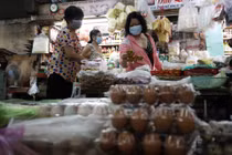 Thêm 14 chợ ở TP.HCM hoạt động trở lại