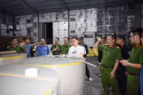 Chiêu trò tinh vi của đường dây buôn lậu nghìn tấn quặng sang Trung Quốc