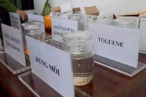 Nhận biết xăng giả