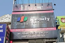 FPT Retail thử nghiệm bán mỹ phẩm