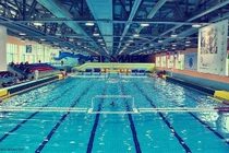 Xuất huyết não hôn mê sau tắm hồ bơi