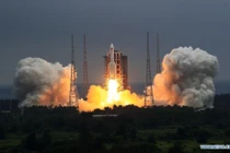 Mảnh vỡ tên lửa Trung Quốc rơi gần Maldives: NASA chỉ trích Bắc Kinh