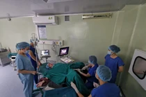 Miễn phí chẩn đoán di truyền tiền làm tổ và thụ tinh ống nghiệm